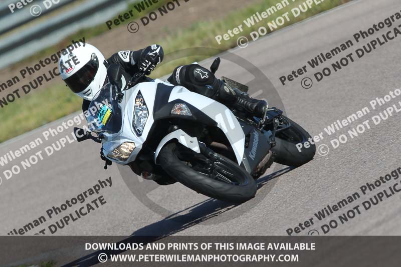 Rockingham no limits trackday;enduro digital images;event digital images;eventdigitalimages;no limits trackdays;peter wileman photography;racing digital images;rockingham raceway northamptonshire;rockingham trackday photographs;trackday digital images;trackday photos